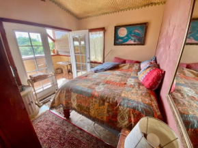 Artsy Cabin on Organic Farm